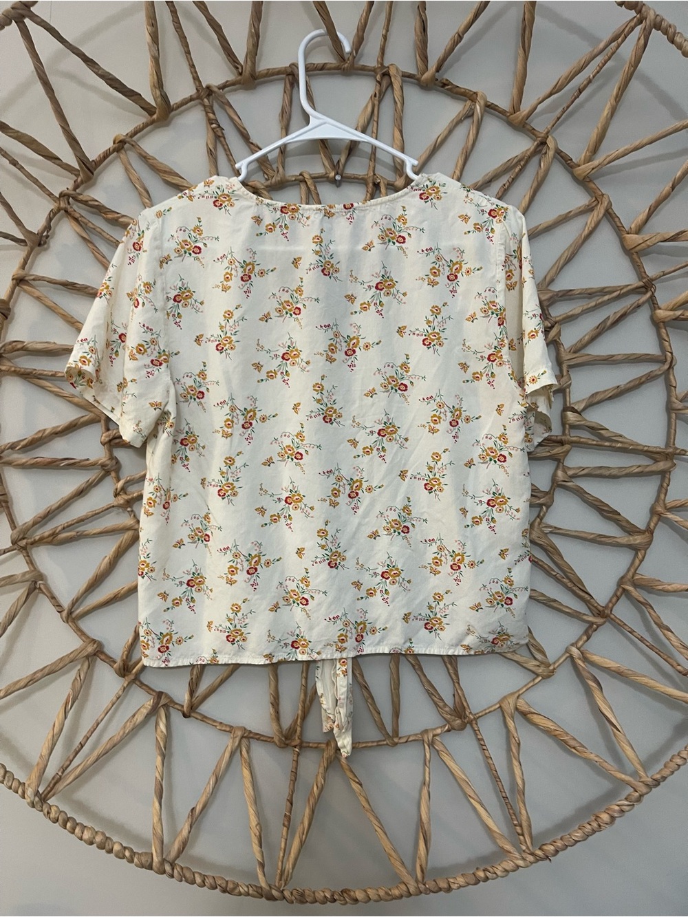 Madewell Tie-Front V-Neck Top - Cream Floral Small - Picture 3 of 6